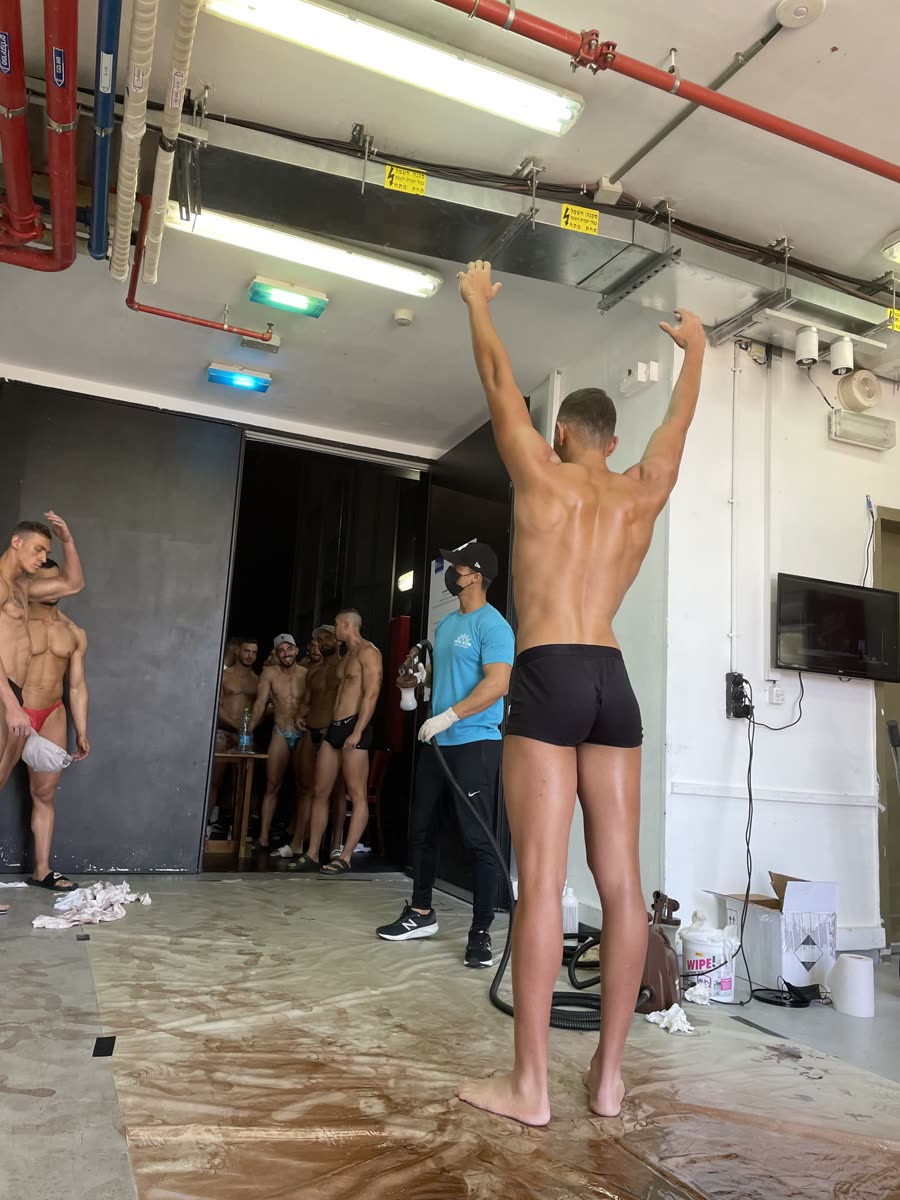 התזת PROTAN למתחרה לפני העלייה לבמה